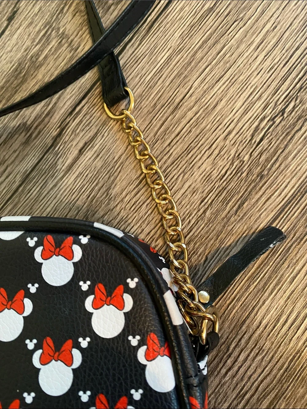 Minnie Mouse Disney Crossbody Bag with Red Bow Pattern